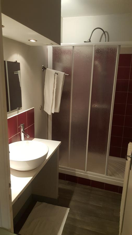 מאיין Hotel Des Voyageurs מראה חיצוני תמונה